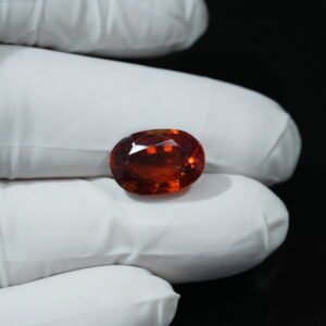 Natural African Gomed Ratna (Hessonite Garnet) – Certified by GIL Laboratory, Origin Africa, Weight 11.40 Ratti /10.370 Carat, Price ₹2100. 100% Natural, Untreated, Lab-Tested and Astrologically Effective.
