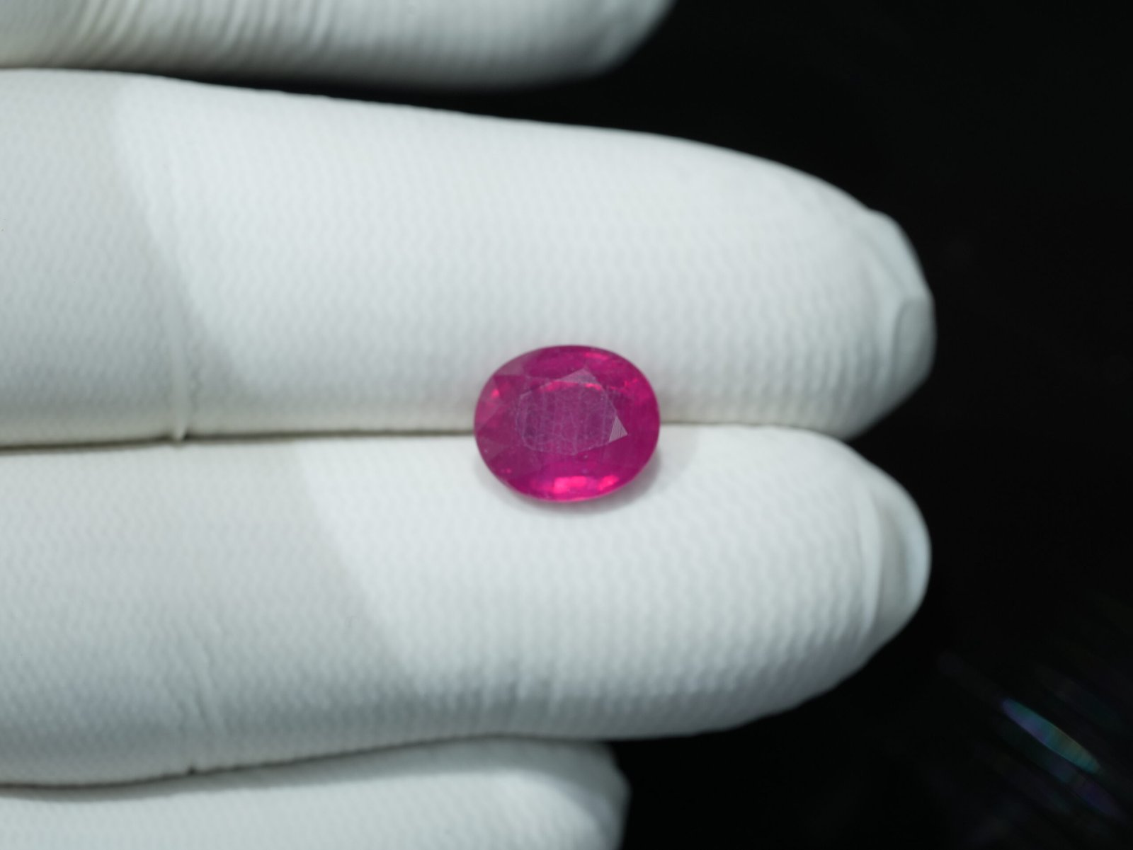 Natural African Manik (Ruby Gemstone) Weight: 6.27 Ratti / 05.70 Carat
