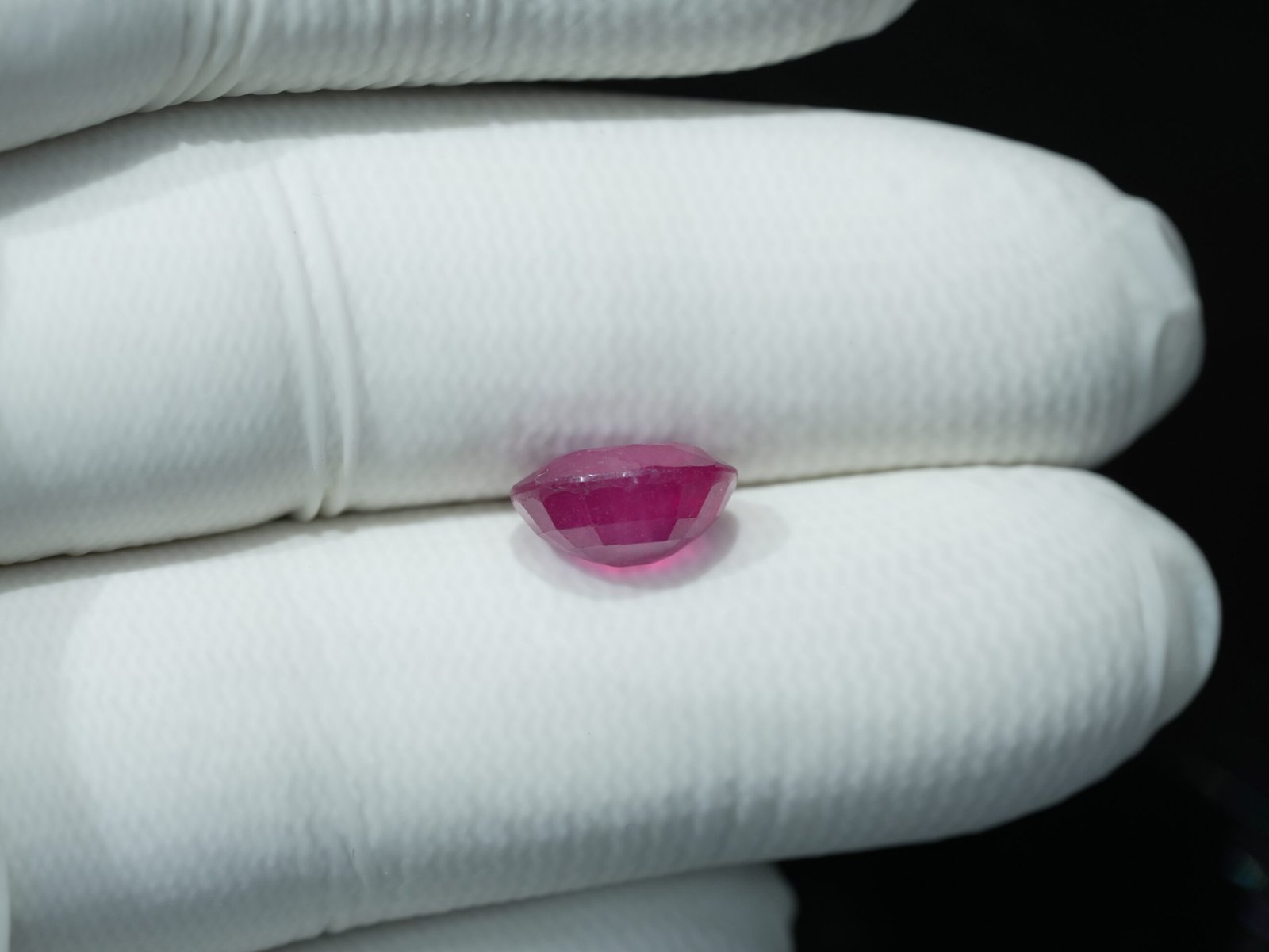Natural African Manik (Ruby Gemstone) Weight: 6.27 Ratti / 05.70 Carat - Image 3