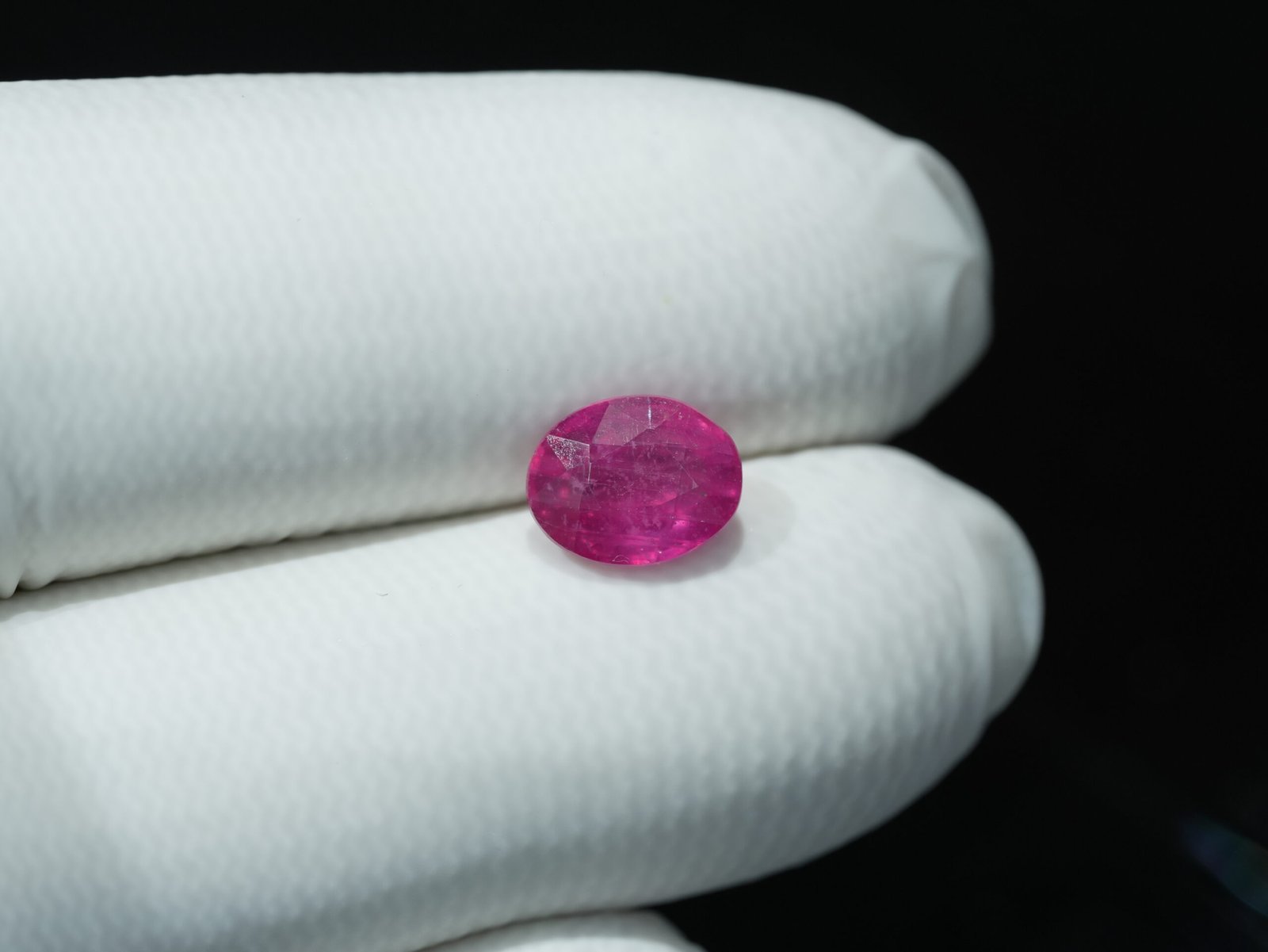 Natural African Manik (Ruby Gemstone) Weight: 03.50 Ratti / 03.19 Carat