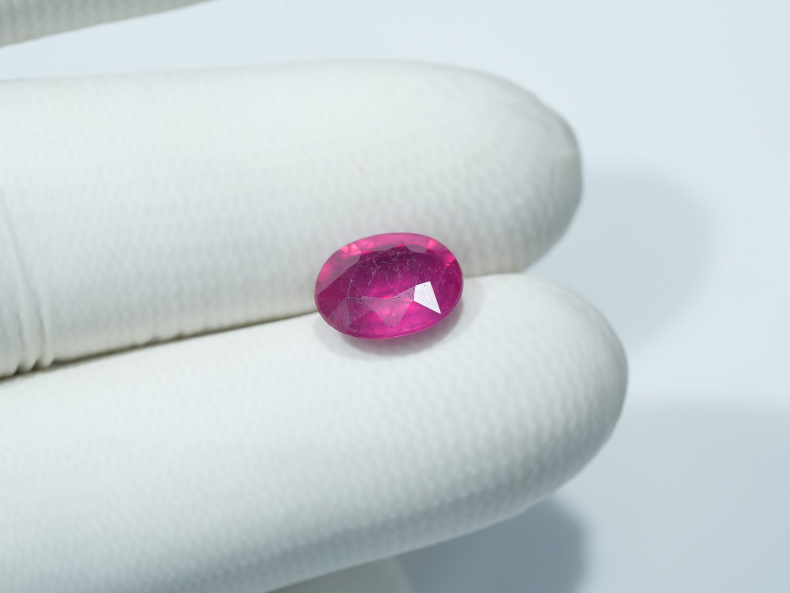 Natural African Manik (Ruby Gemstone) Weight: 05.08 Ratti / 4.62 Carat - Image 2