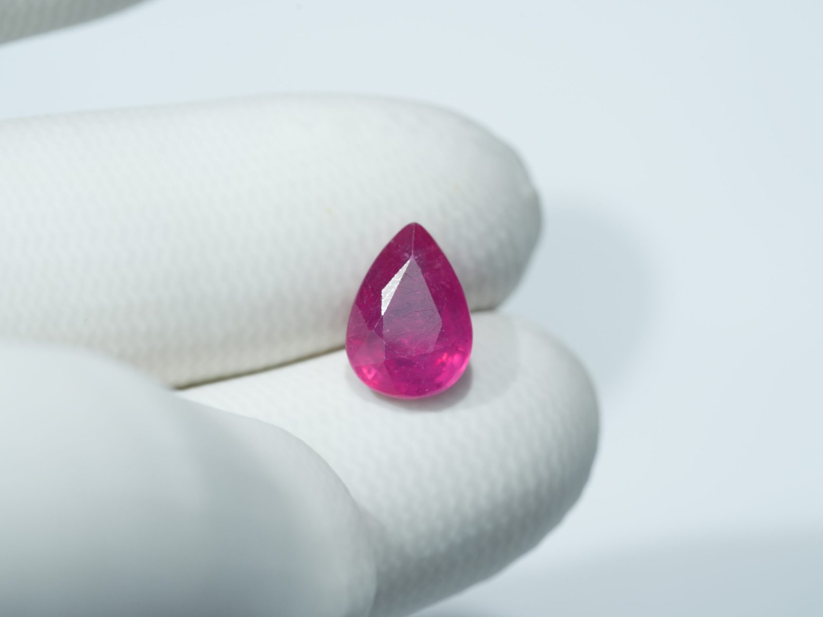 Natural African Manik (Ruby Gemstone) Weight: 04.89 Ratti / 4.450 Carat