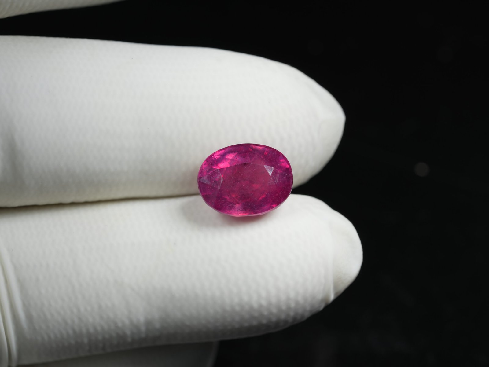 Natural African Manik (Ruby Gemstone) Weight: 8.03 Ratti / 07.30 Carat