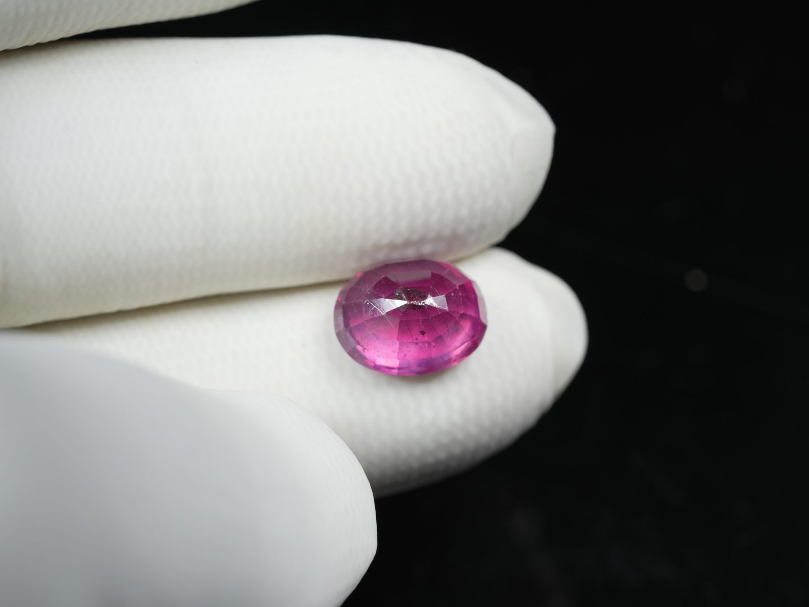 Natural African Manik (Ruby Gemstone) Weight: 8.03 Ratti / 07.30 Carat - Image 2