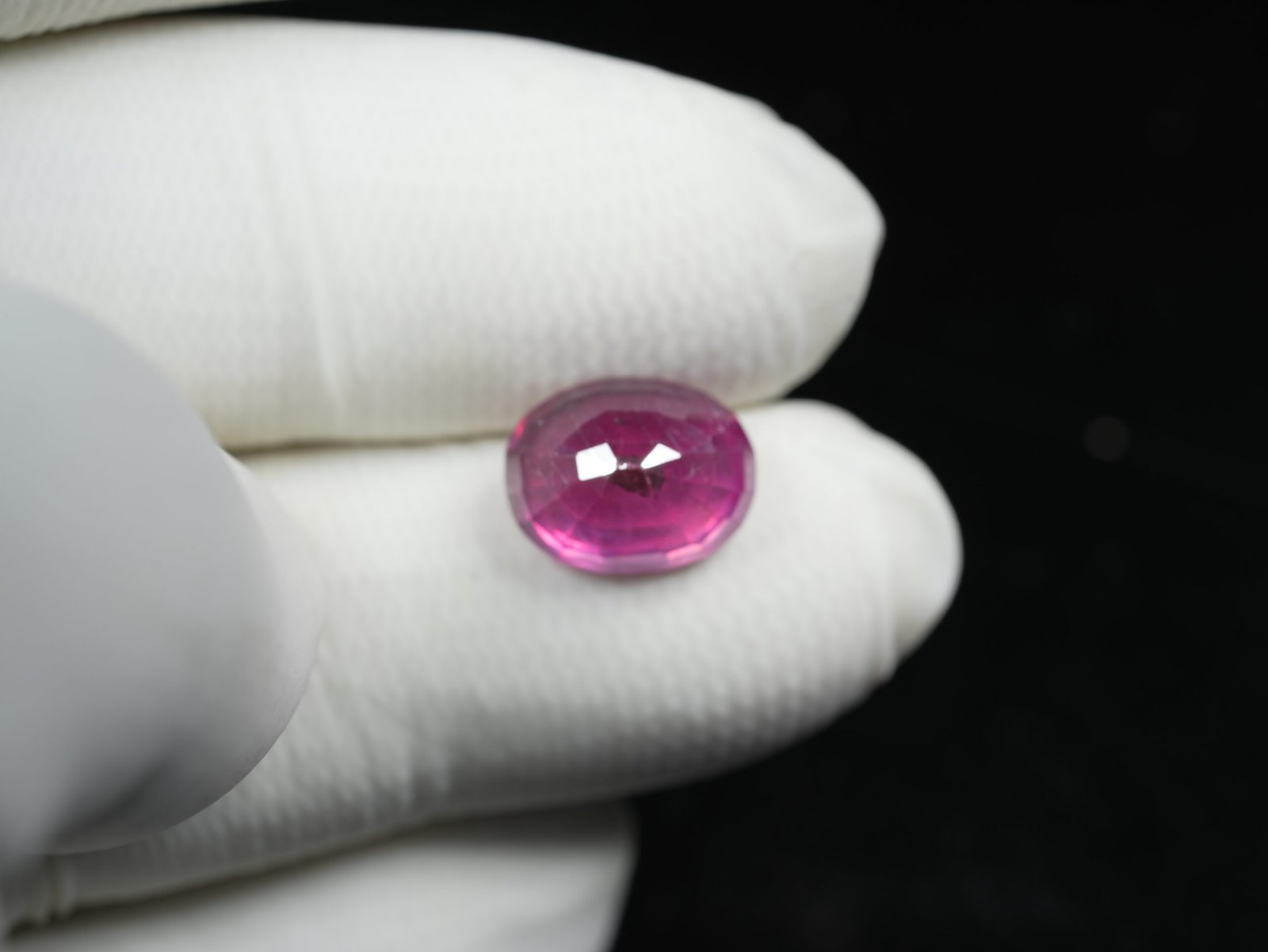Natural African Manik (Ruby Gemstone) Weight: 8.03 Ratti / 07.30 Carat - Image 3