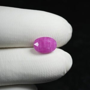 Natural Burmese Manik (Ruby Gemstone) 100% Natural Weight: 05.44 Ratti / 04.95 Carat