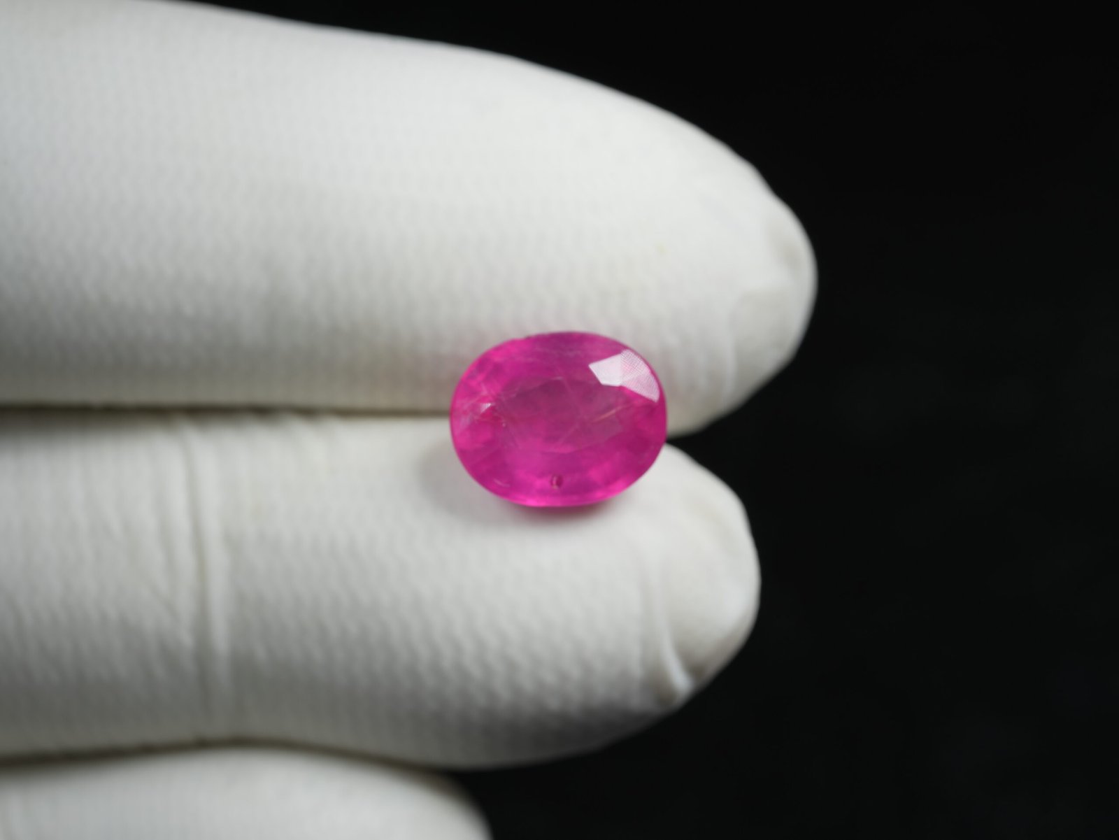 Natural African Manik (Ruby Gemstone) Weight: 04.86 Ratti / 4.42 Carat