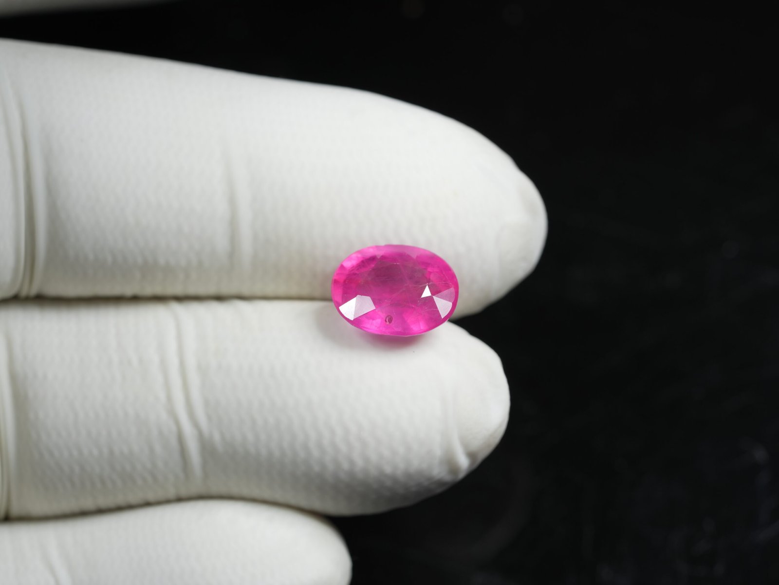 Natural African Manik (Ruby Gemstone) Weight: 04.86 Ratti / 4.42 Carat - Image 2