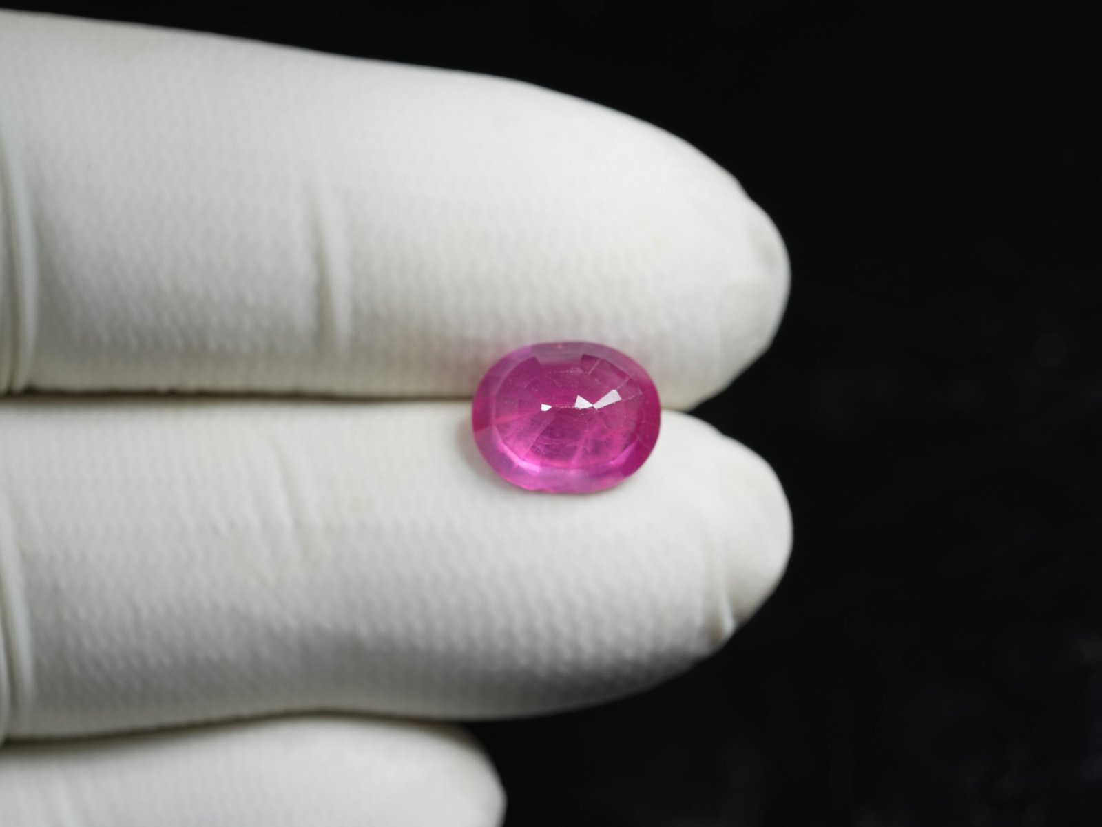 Natural African Manik (Ruby Gemstone) Weight: 04.86 Ratti / 4.42 Carat - Image 4