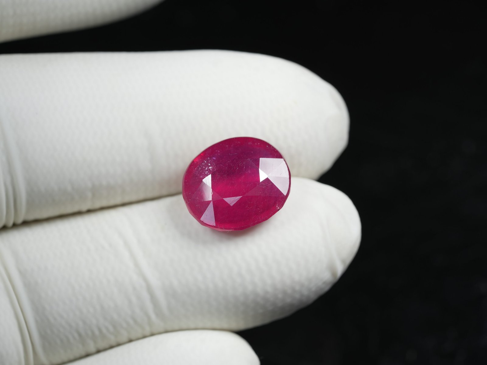 Natural African Manik (Ruby Gemstone) Weight: 10.57 Ratti / 9.61 Carat - Image 3