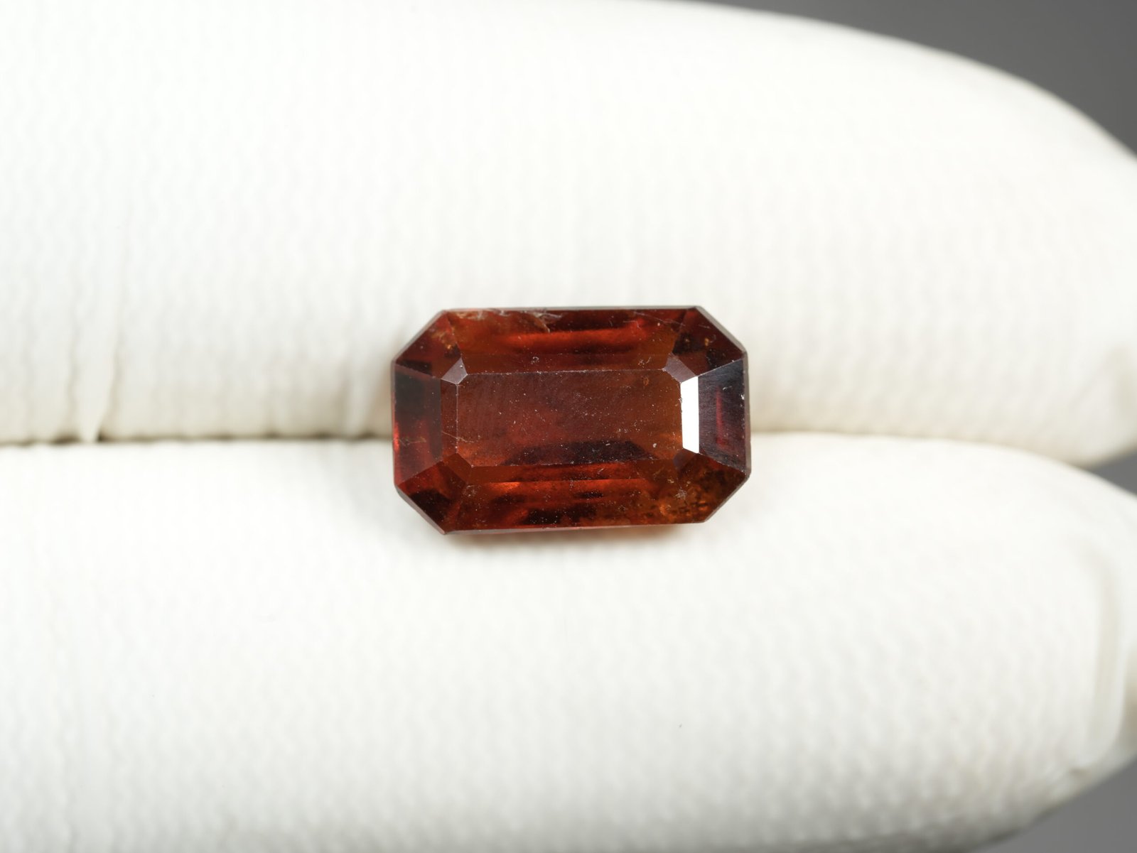 Natural African Gomed Ratna (Hessonite Garnet) Origin Africa, Weight 10.26 Ratti / 09.33 Carat, - Image 3
