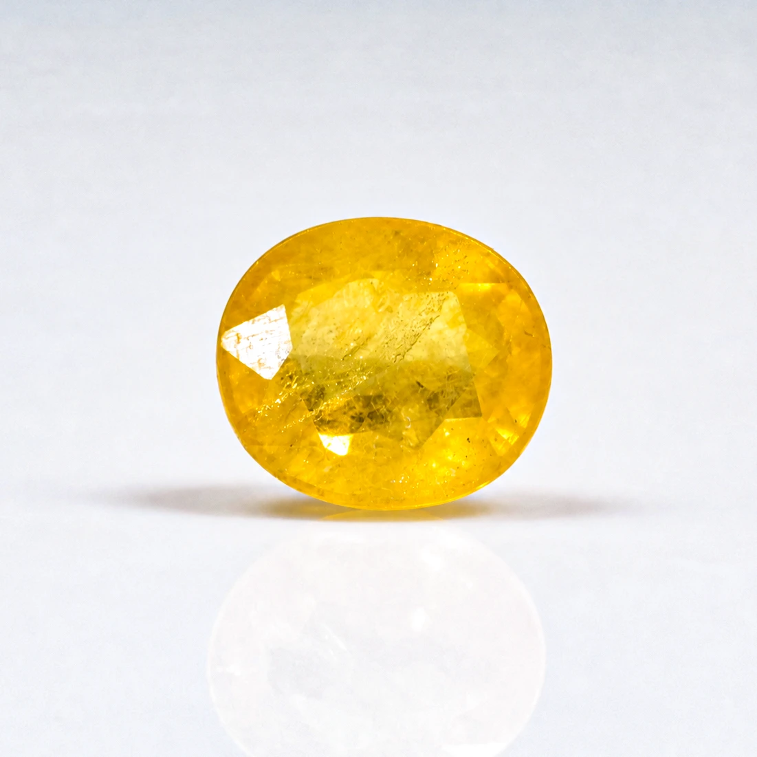 Yellow Sapphire gemstone 3.77 ct