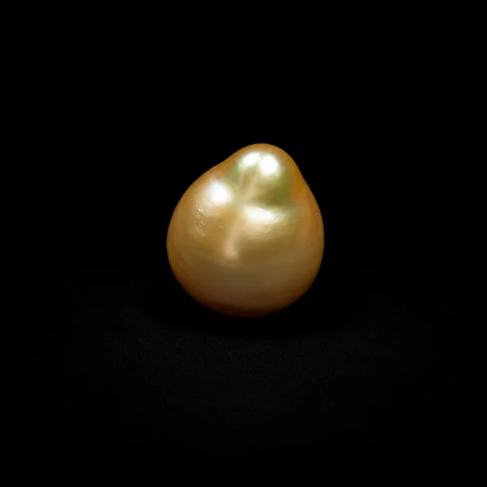 South Sea Pearl(Moti)- 6.94 Carat
