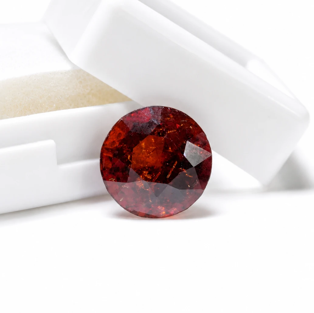 7.30 CT Garnet (Gomed) stone Primary