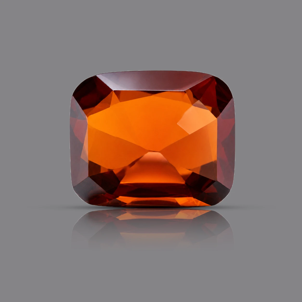 Natural Garnet Stone 6.90 ct backside