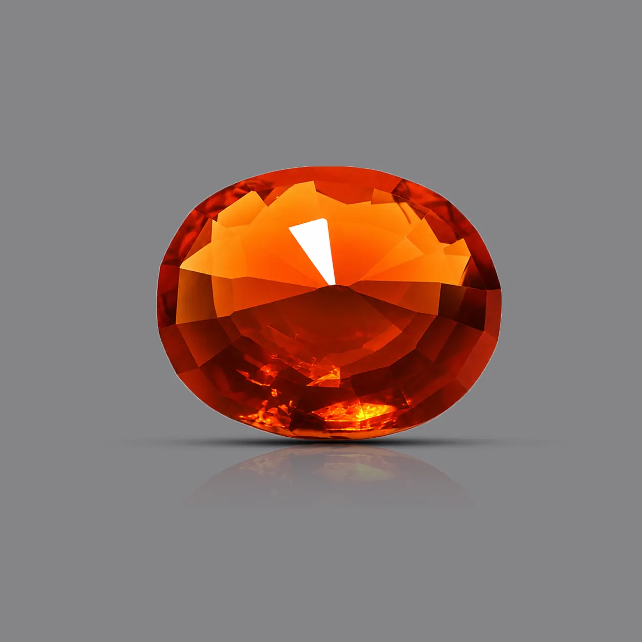 7.25 ct Garnet (Gomed) gemstone Back side