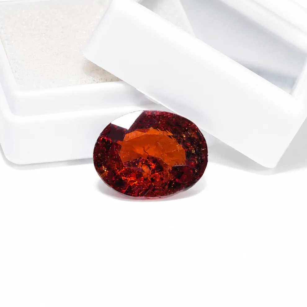 7.25 ct Garnet (Gomed) gemstone SECONDARY