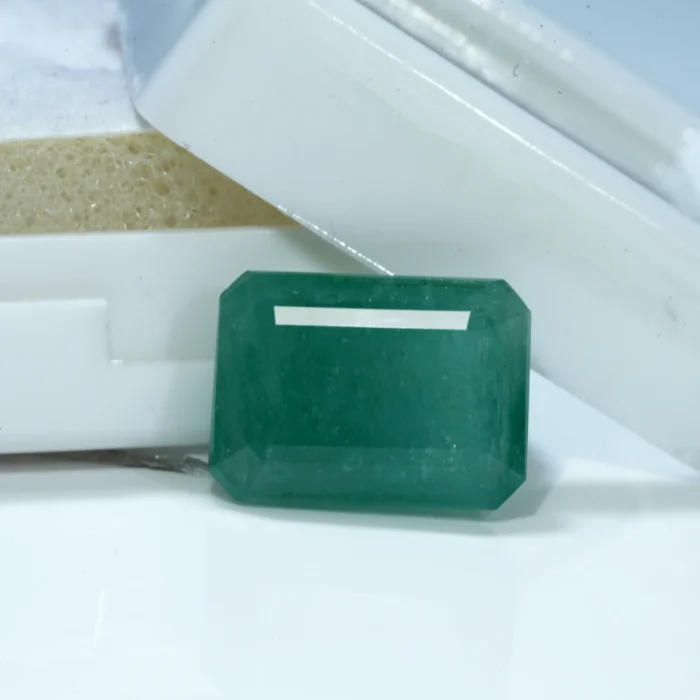 Natural Certified Green Emerald (Panna) – 6.75 Ct (7.35 Ratti)