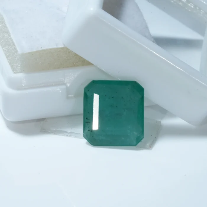 Natural Certified Green Emerald (Panna) – 4.15 Ct (4.52 Ratti)