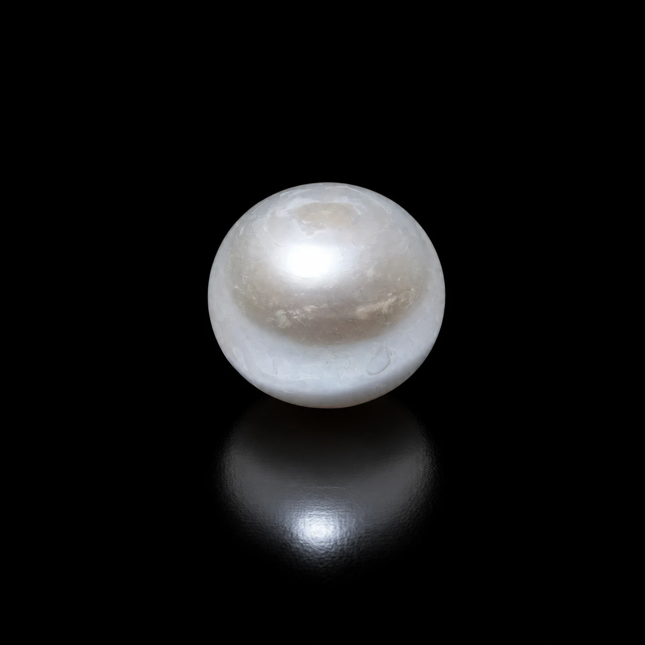 10.15 ct Hyderabadi Pearl stone black background