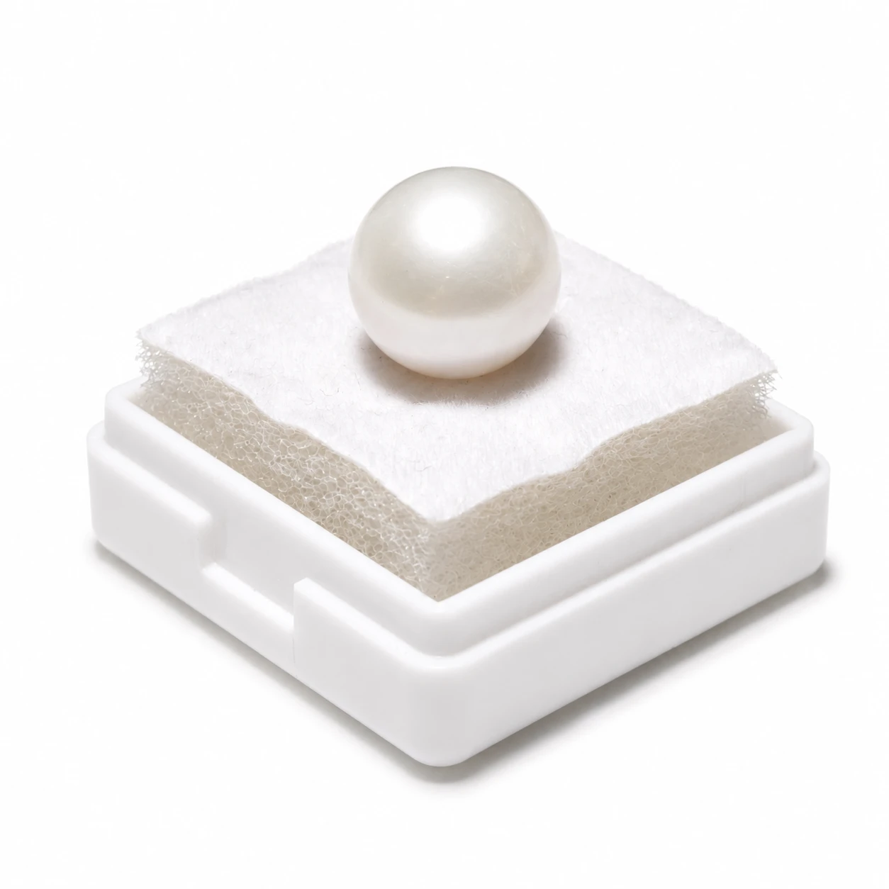 10.25 ct Certified Hyderabadi Pearl stone secondary