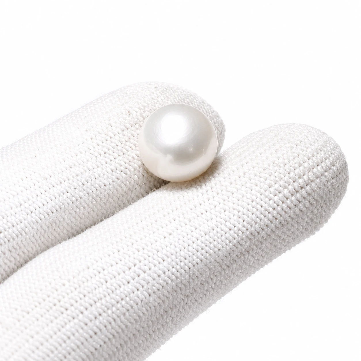Hyderabadi Pearl stone-10.05 ct with finger