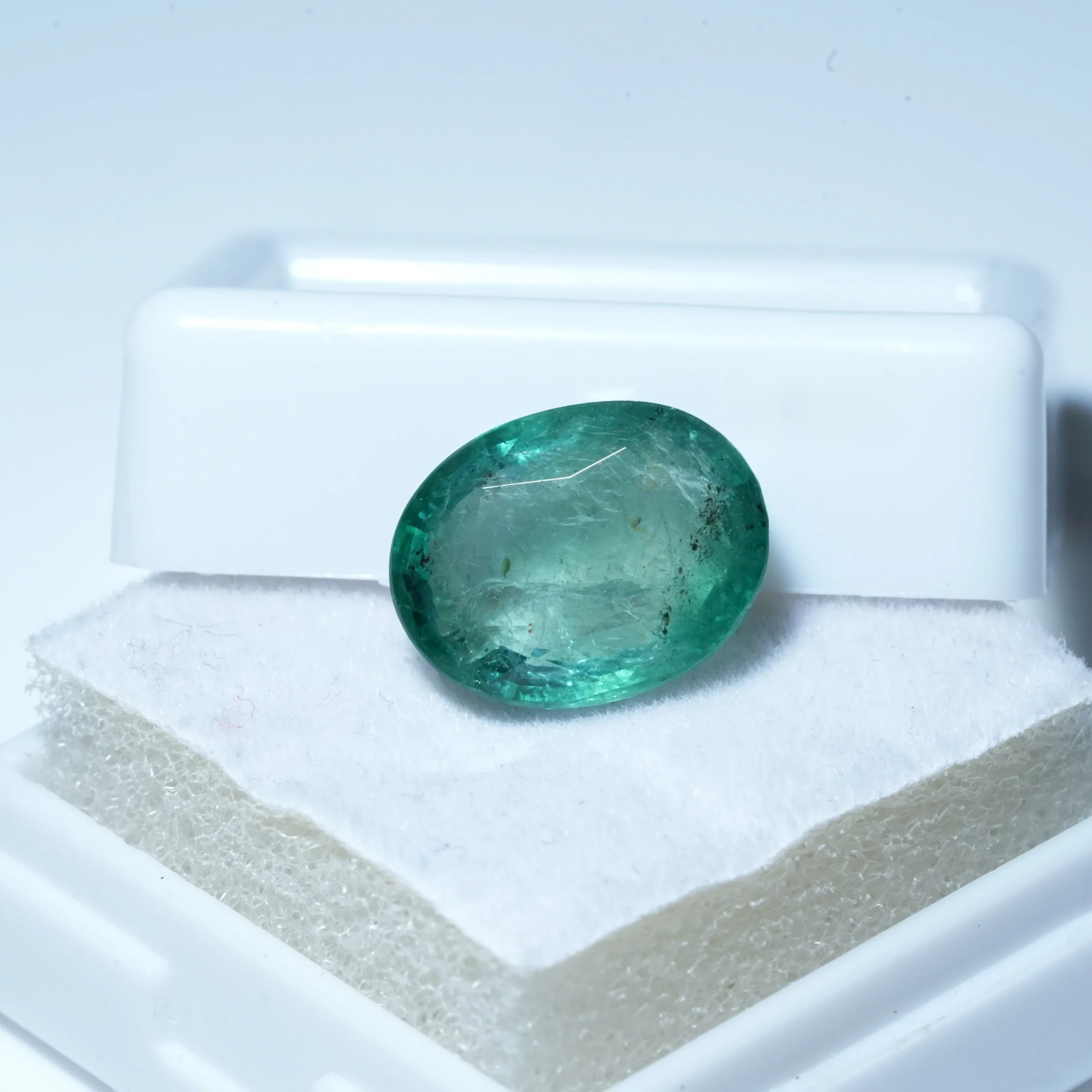 Natural Green Emerald (Panna) 4.65 Ct primary