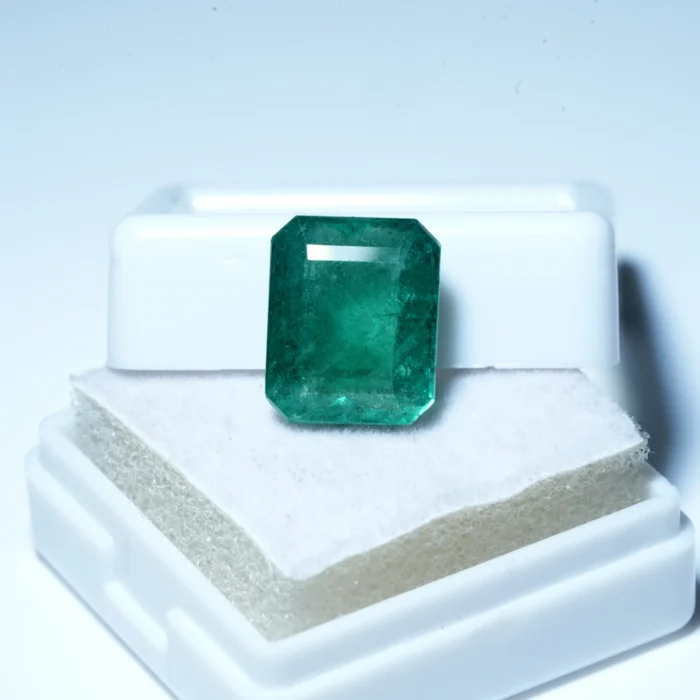 Natural Certified Green Emerald (Panna) – 6.30 Ct (6.86 Ratti)