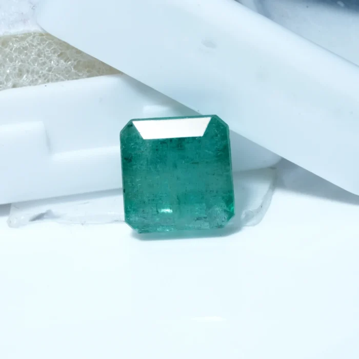 Natural Certified Green Emerald (Panna) – 3.90 carat (4.25 Ratti)