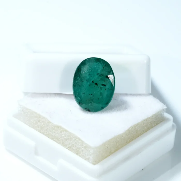 Natural Certified Green Emerald (Panna) – 4.75 Ct (5.17 Ratti)