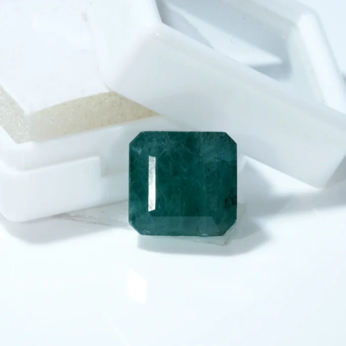 Natural Certified Green Emerald (Panna) – 9.75 Ct (10.62 Ratti)
