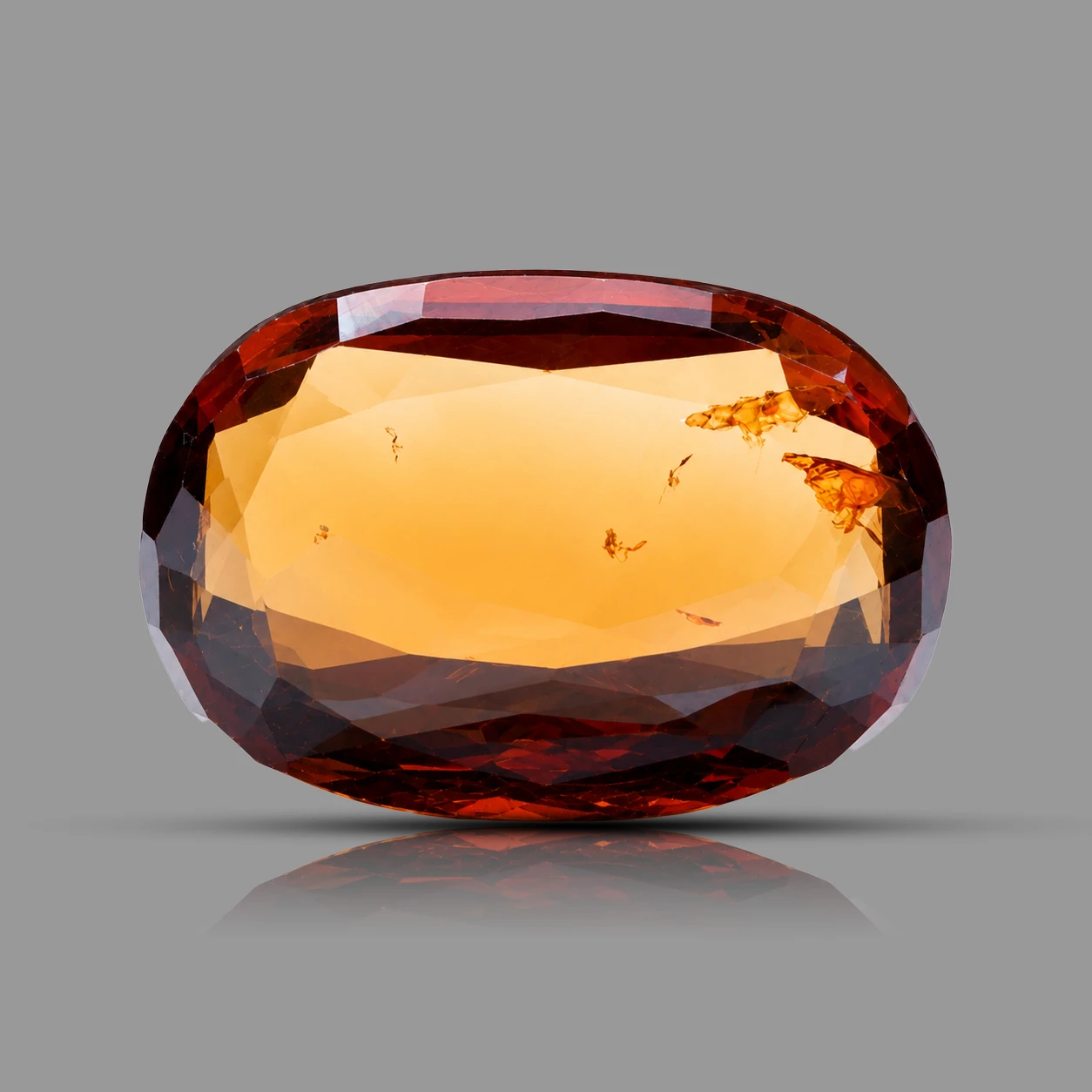 Hessonite Garnet (Gomed) Gemstone 7.26 Carat with backside