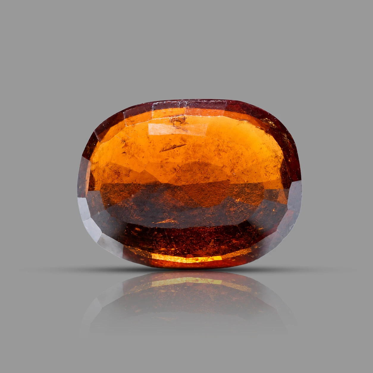 Hessonite Garnet 11.58 ct backside