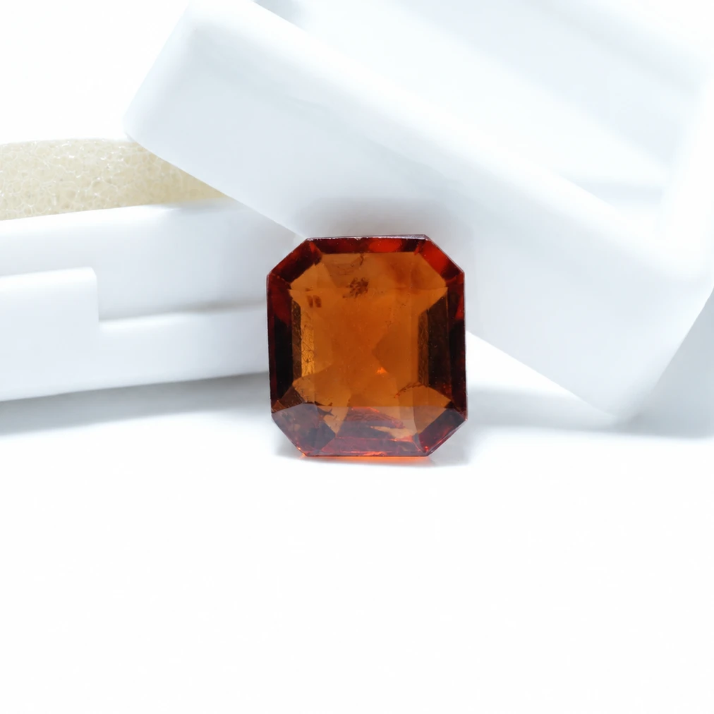 Natural Hessonite Garnet (Gomed) 5.80 ct
