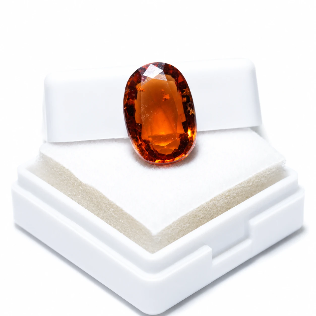 6.65 ct Hessonite Garnet secondary