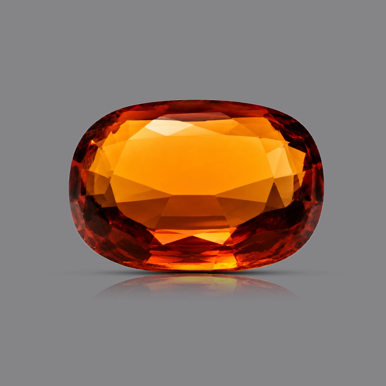 6.65 ct Hessonite Garnet backside