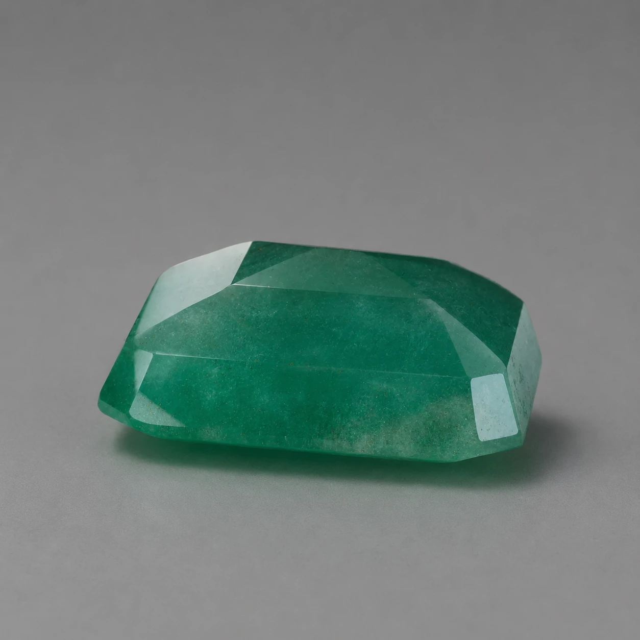 6.85 ct Natural Green Emerald (Panna)