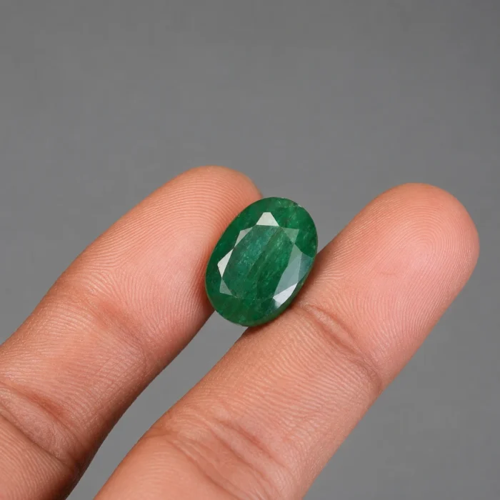 Natural Certified Green Emerald (Panna) – 8.55 ct (9.31 Ratti)