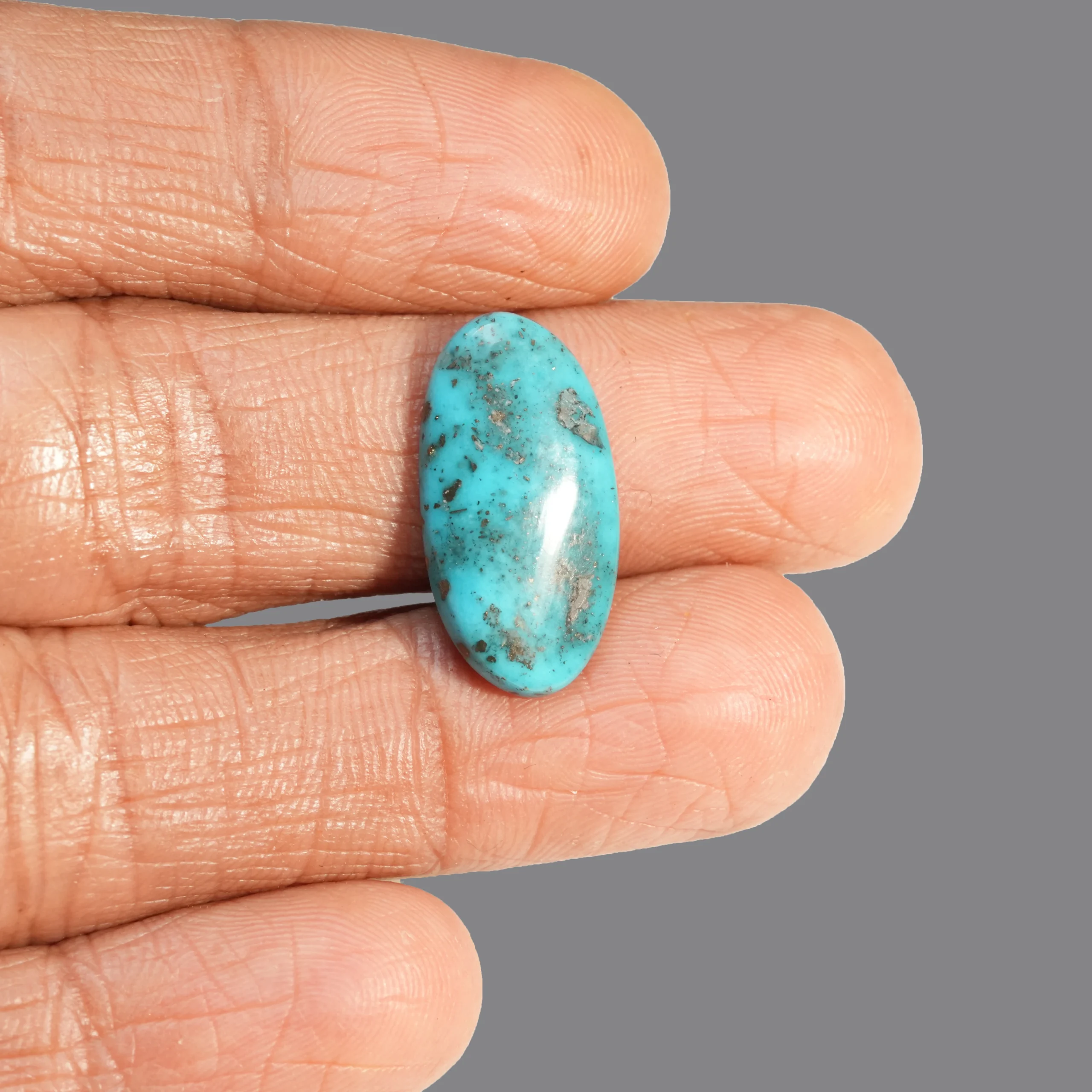 Turquoise Gemstone 6.05 ct with finger