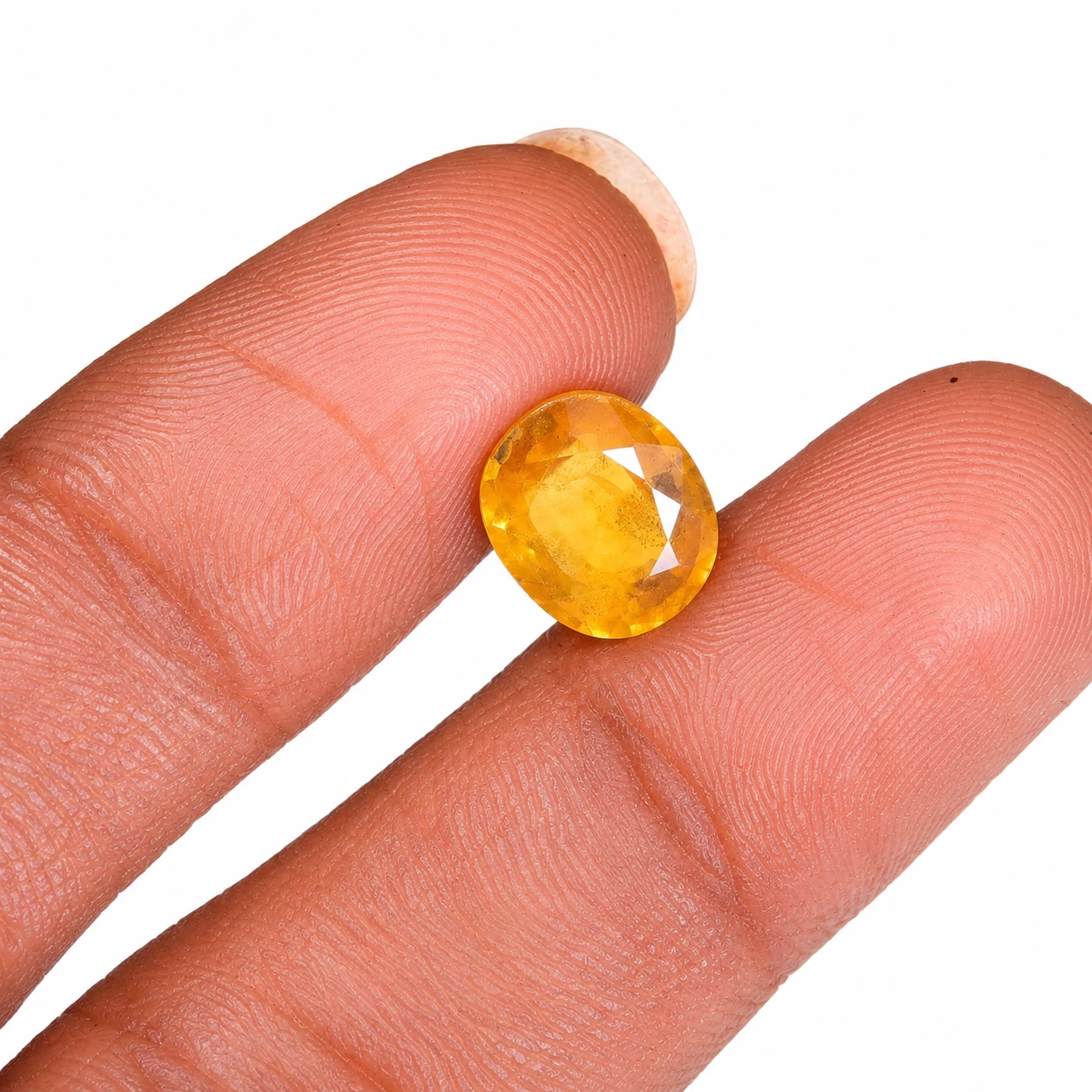 Natural Yellow Sapphire 4.35 ct with finger